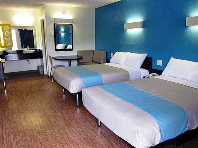 Motel 6-Overland Park, Ks Екстериор снимка