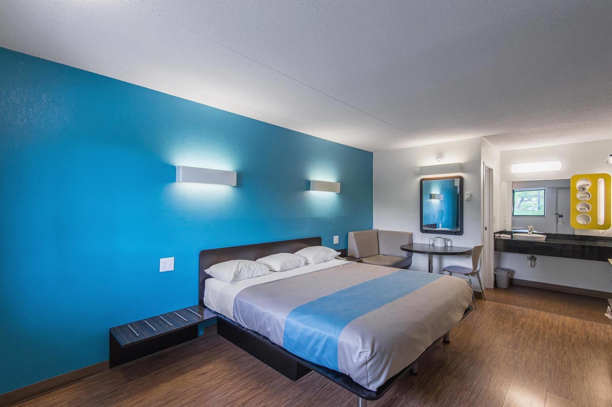 Motel 6-Overland Park, Ks Екстериор снимка